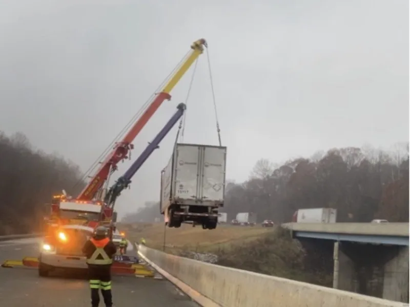 Rossville tow truck