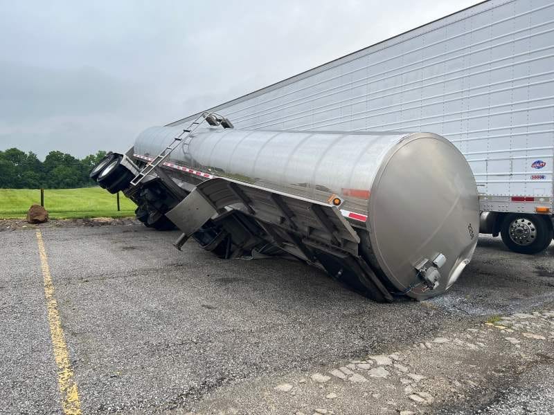 Tipton heavy equipment towing