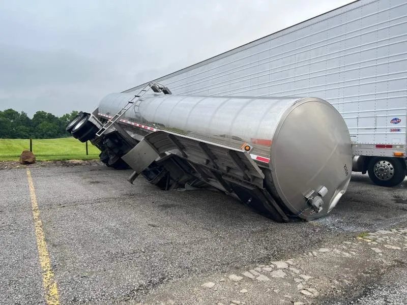 Tipton heavy equipment towing